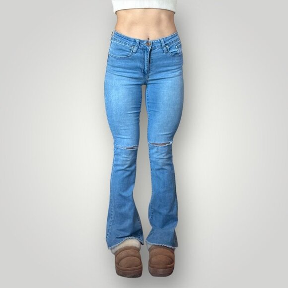 Y2K Light Wash Flare Denim Jeans Womens Mid-Rise Distressed Grunge Preppy Frayed - Picture 1 of 9